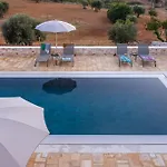 Traditional Puglian Trullo Ostuni
